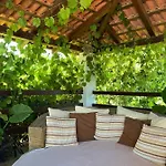Gorana With Swimming Pool Daire