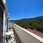 Gorana With Swimming Pool Daire