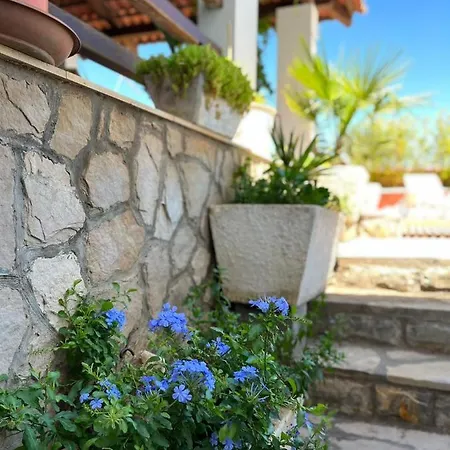 Gorana Apartman With Swimming Pool Jelsa (Hvar)