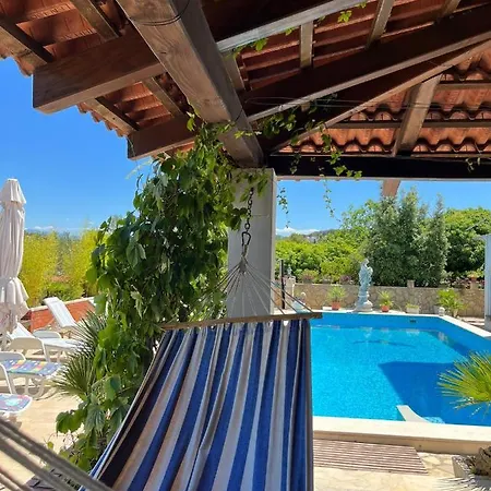 Apartmán Gorana Apartman With Swimming Pool Jelsa (Hvar)