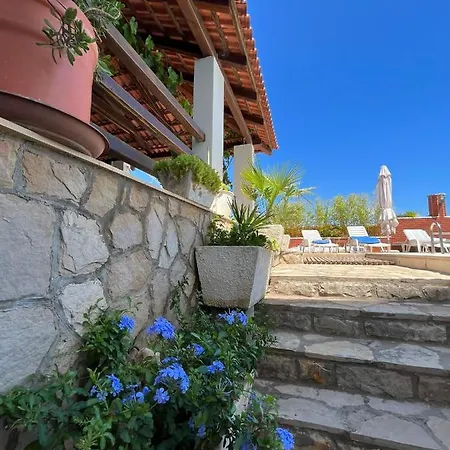 Gorana Apartman With Swimming Pool * Jelsa (Hvar)